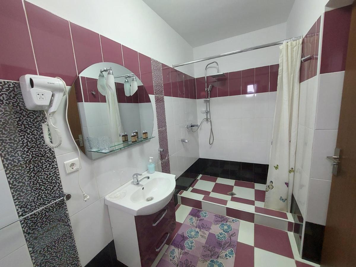 Fulg De Nea Hotel Sinaia Ngoại thất bức ảnh