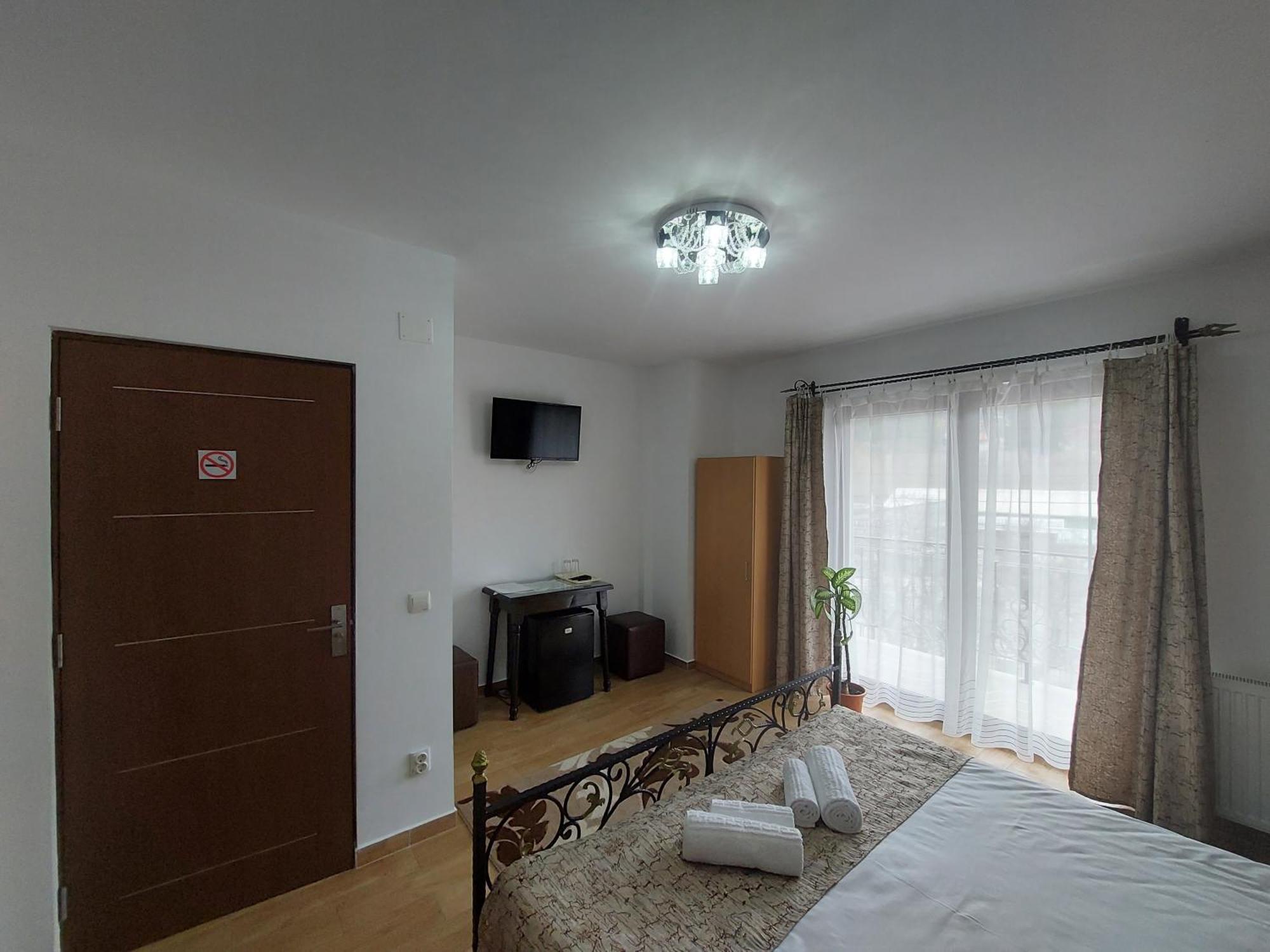 Fulg De Nea Hotel Sinaia Phòng bức ảnh